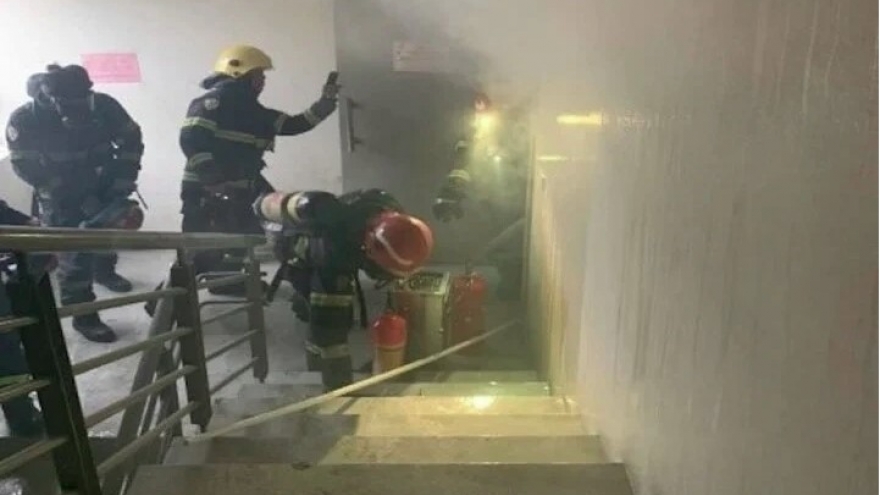 Police guide 30 people to safety in Hanoi office building fire